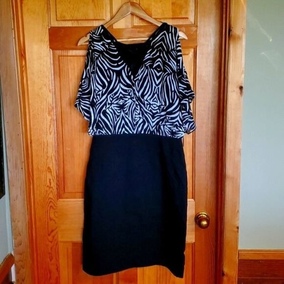 Nicole‎ Miller Sheer Lined V-neck Cold Shoulder Black Frost Event Sz 16 Dress - Picture 1 of 10